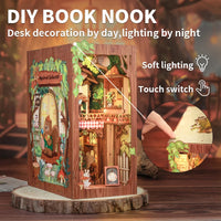 CUTEBEE Book Nook with LED Light Squirrel Collector